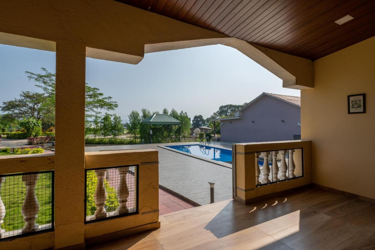 Hillrock Resort & Villas, Neral-Karjat Exteriör bild