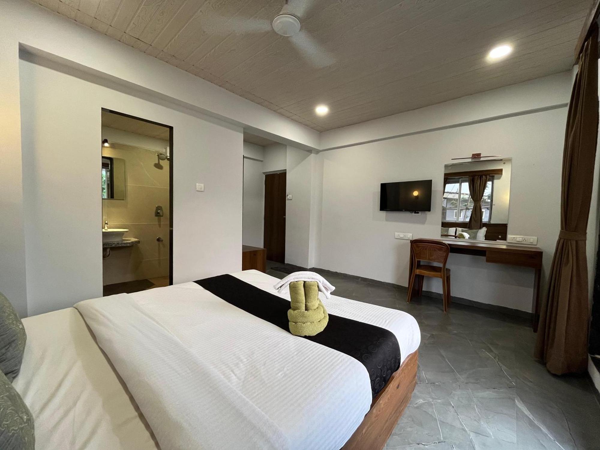 Hillrock Resort & Villas, Neral-Karjat Exteriör bild